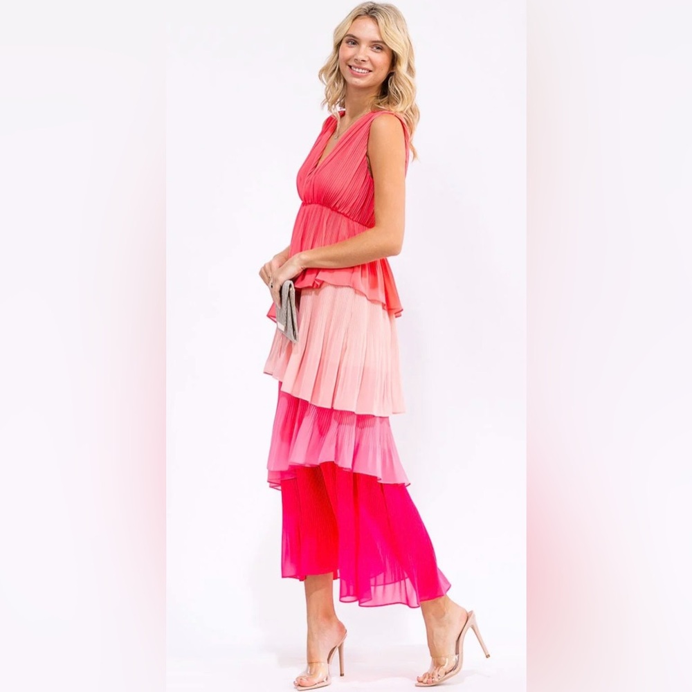 WOMEN'S SLEEVELESS V-NECK RUFFLE TIERED COLORBLOCK MAXI DRESS ( No Large Size) - Picture 2 of 4